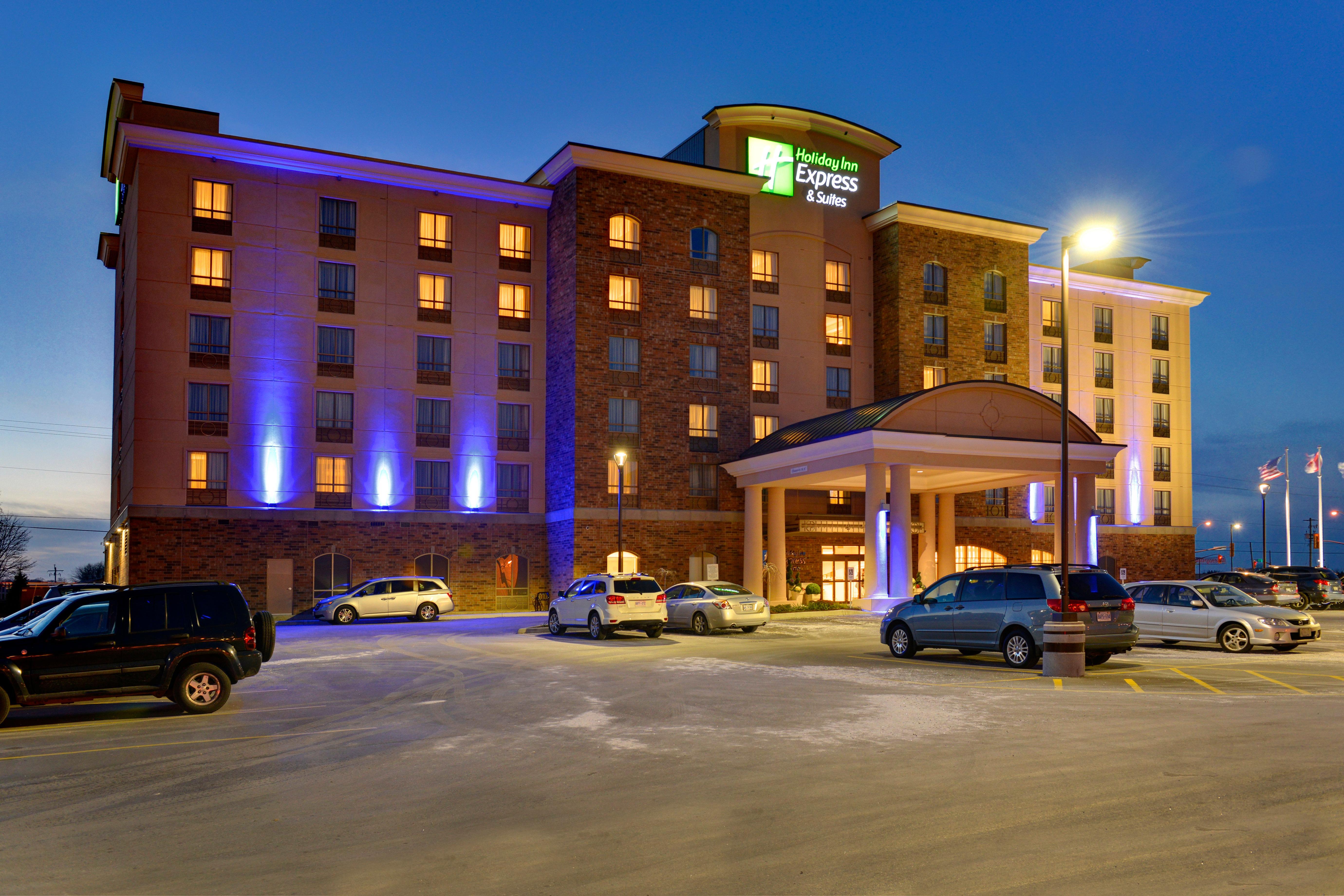 Holiday Inn Express Hotel & Suites Waterloo - St. Jacobs Area By Ihg Exterior foto