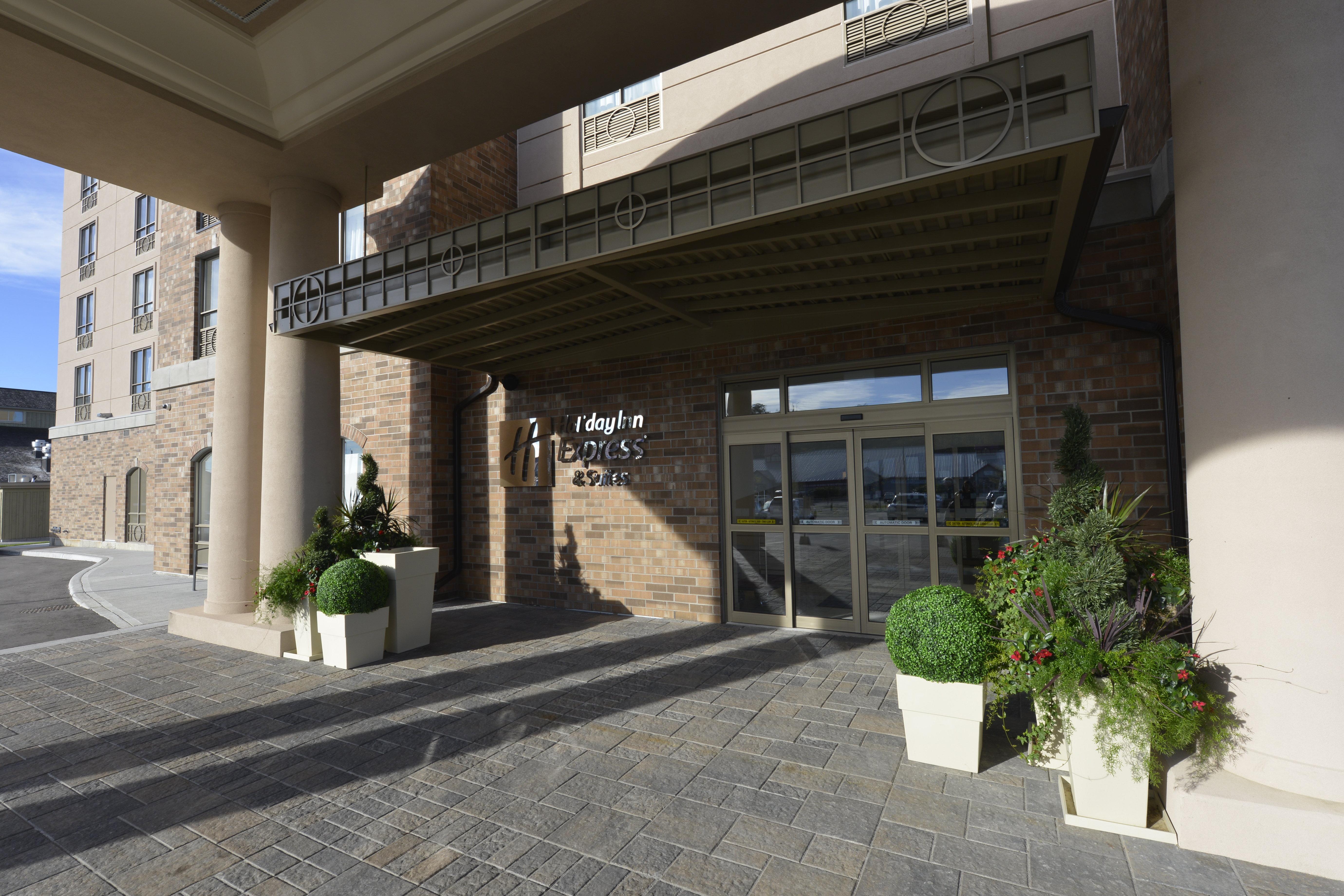 Holiday Inn Express Hotel & Suites Waterloo - St. Jacobs Area By Ihg Exterior foto